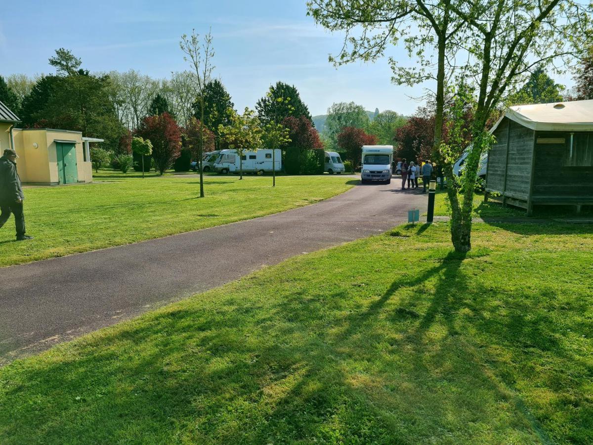 Resort & Camping - Val De Braye Besse-sur-Braye Exterior photo