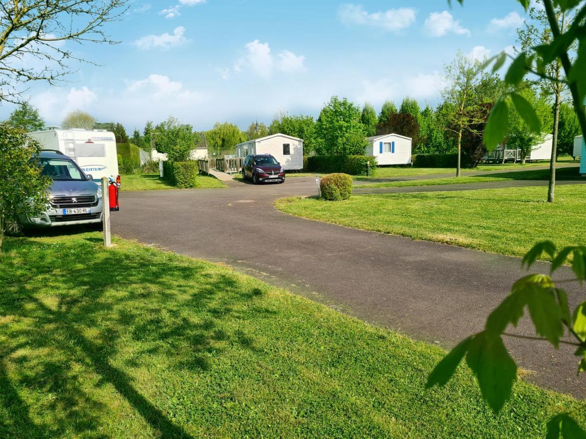 Resort & Camping - Val De Braye Besse-sur-Braye Exterior photo